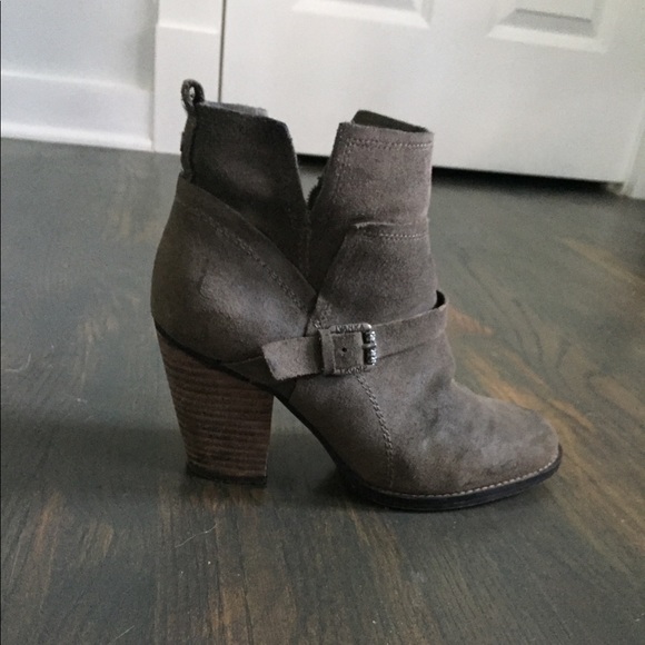 Gray suede ankle booties size 7 - Picture 4 of 5